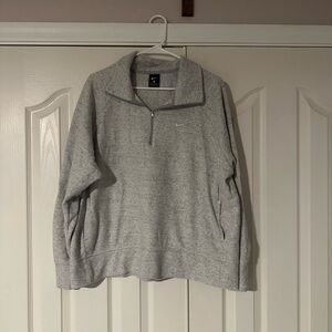 Women’s gray 1/4 zip size xl Nike sweatshirt
